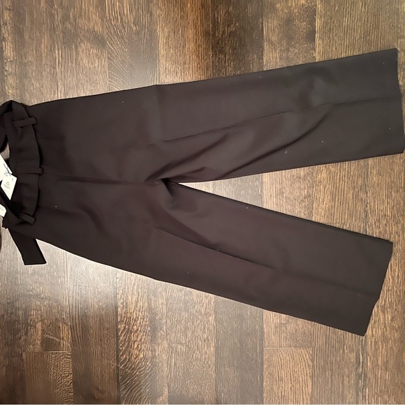 NWT woman’s Zara crop pant - Picture 3 of 3
